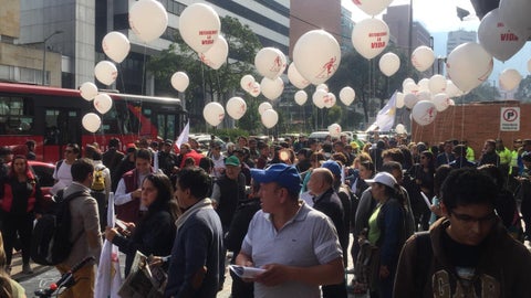 Marcha de maestros en Bogotá reclamando salud