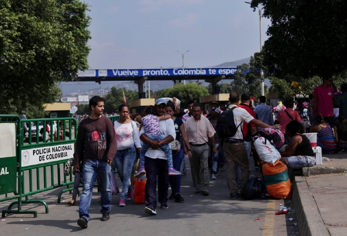 Así es el paso de la frontera entre Colombia y Venezuela