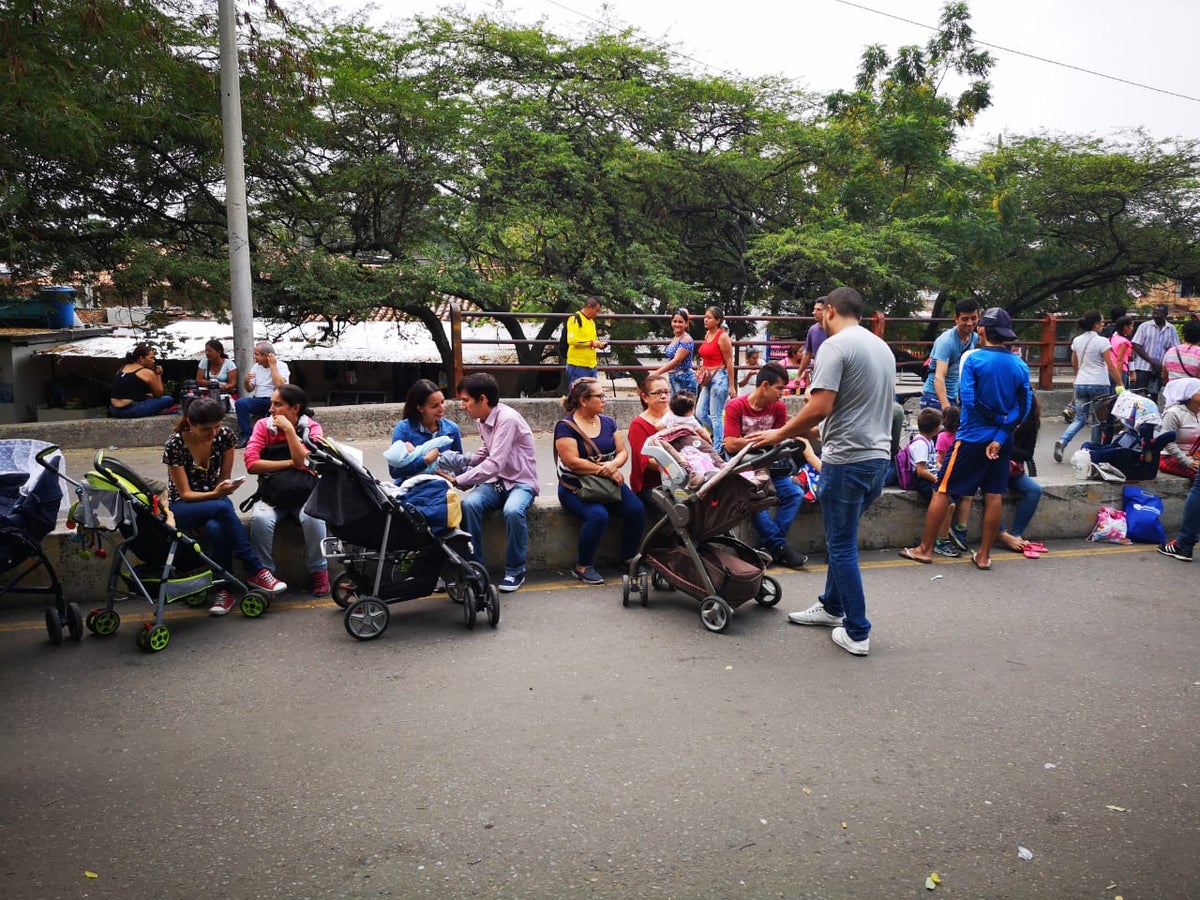 Habitantes de Cúcuta se reúnen en la zona donde será Concierto Venezuela Aid Live
