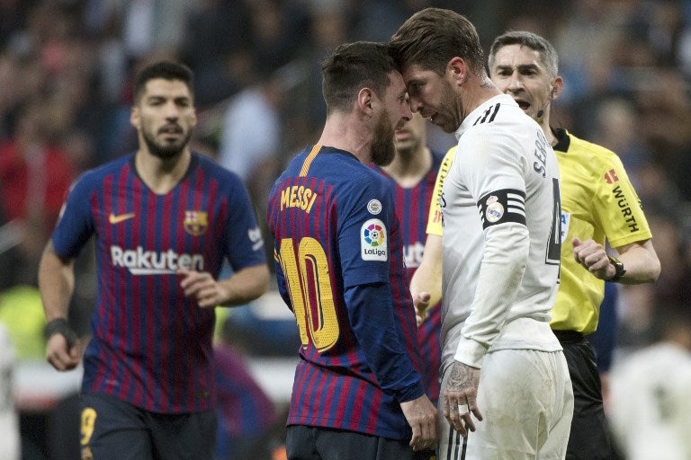 Leo Messi y Sergio Ramos se encaran en un clásico