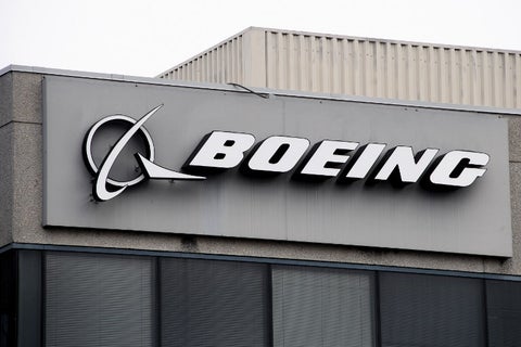 Fachada de una sede de Boeing