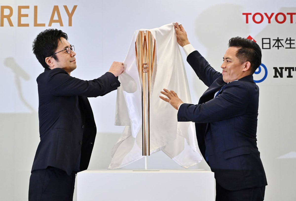 Antorcha de juegos olímpicos de Tokio 2020