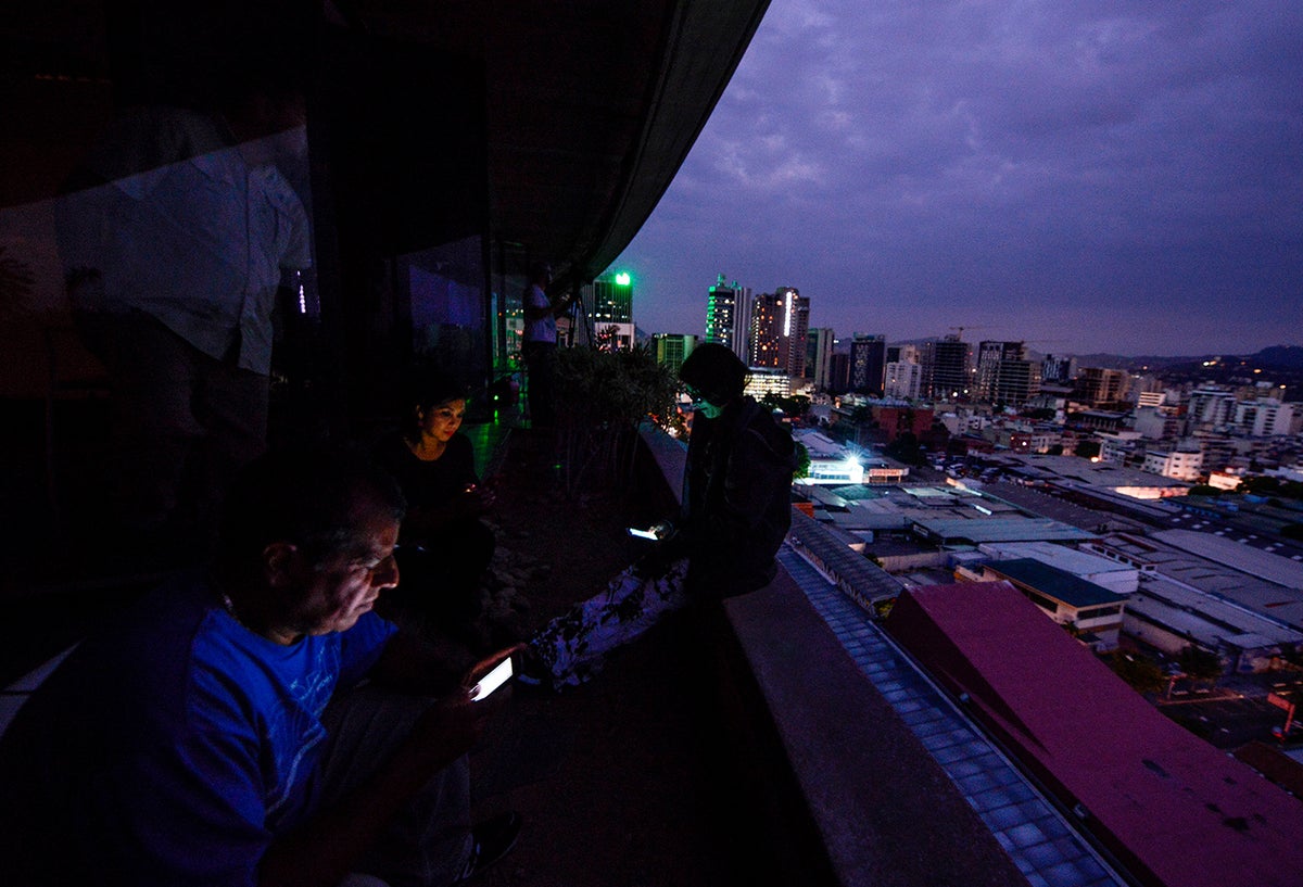 Caracas, en Venezuela, en medio del apagón