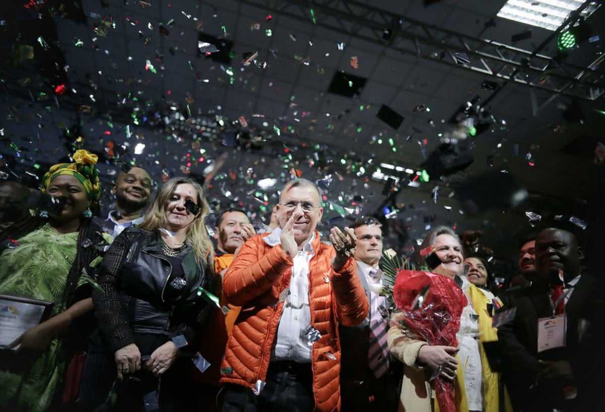 Crean el partido político ‘Colombia Renaciente’