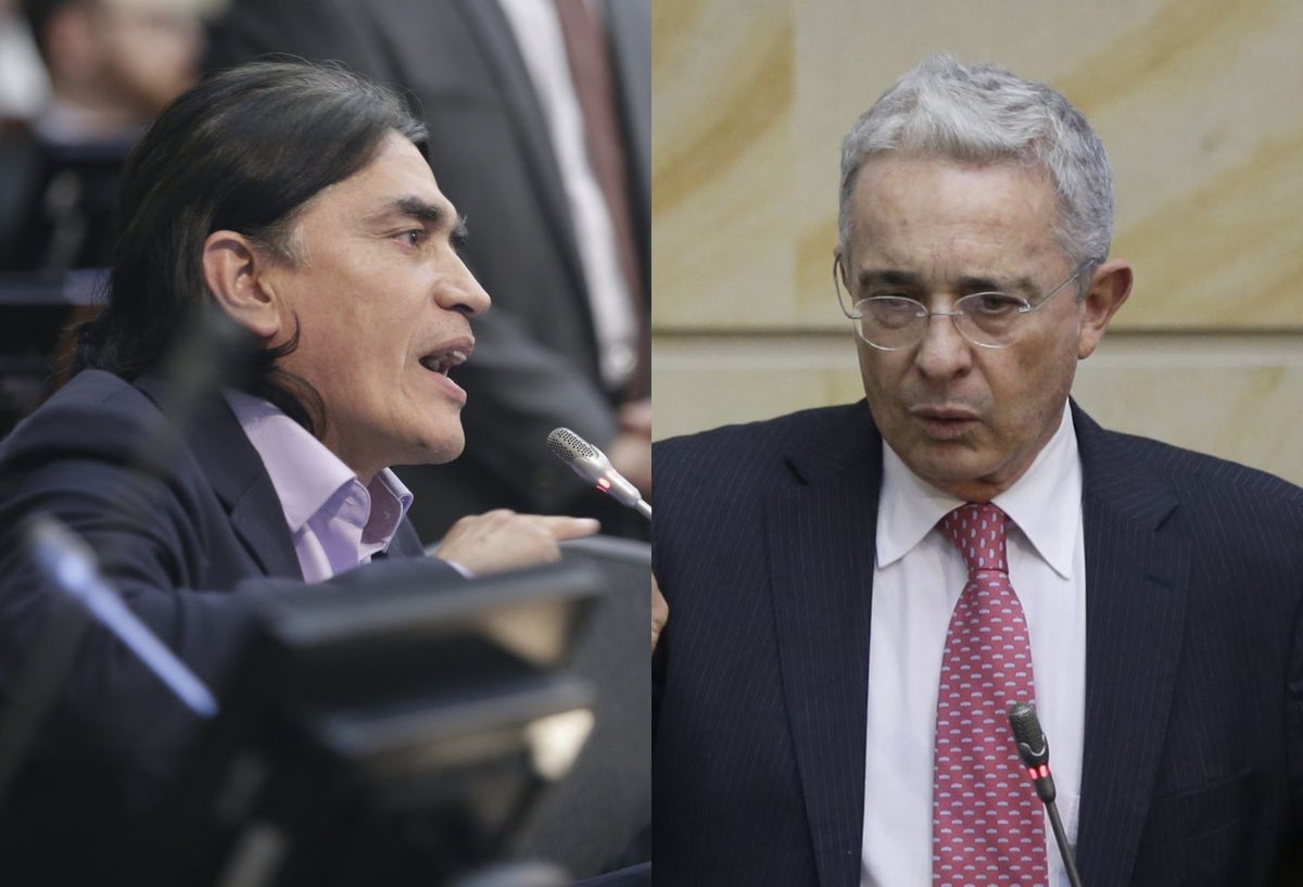 Gustavo Bolívar y Álvaro Uribe Vélez