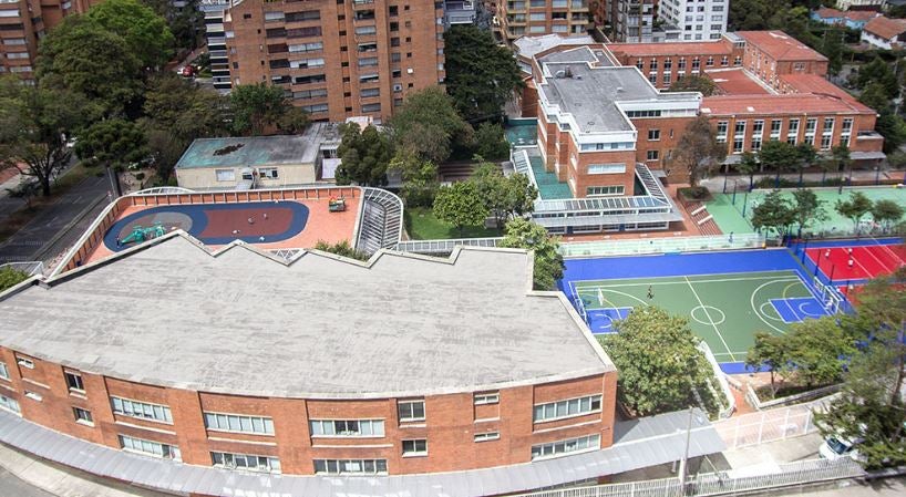 Marc Cabalé, rector del Liceo Francés, retiró a sus hijos 