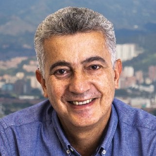 Luis Bernardo Vélez, candidato a la Alcaldía de Medellín.