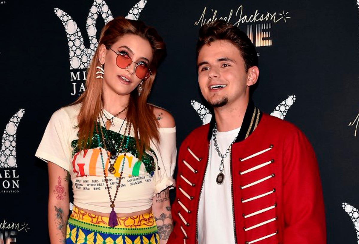 La exesposa del cantante asegura que los jóvenes "son hijos de Michael porque los tuvo por él".