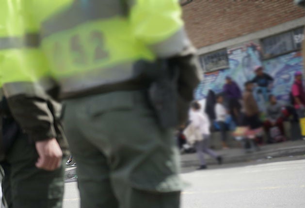 Policía