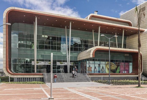 El Centro Comercial Titán Plaza, en Bogotá