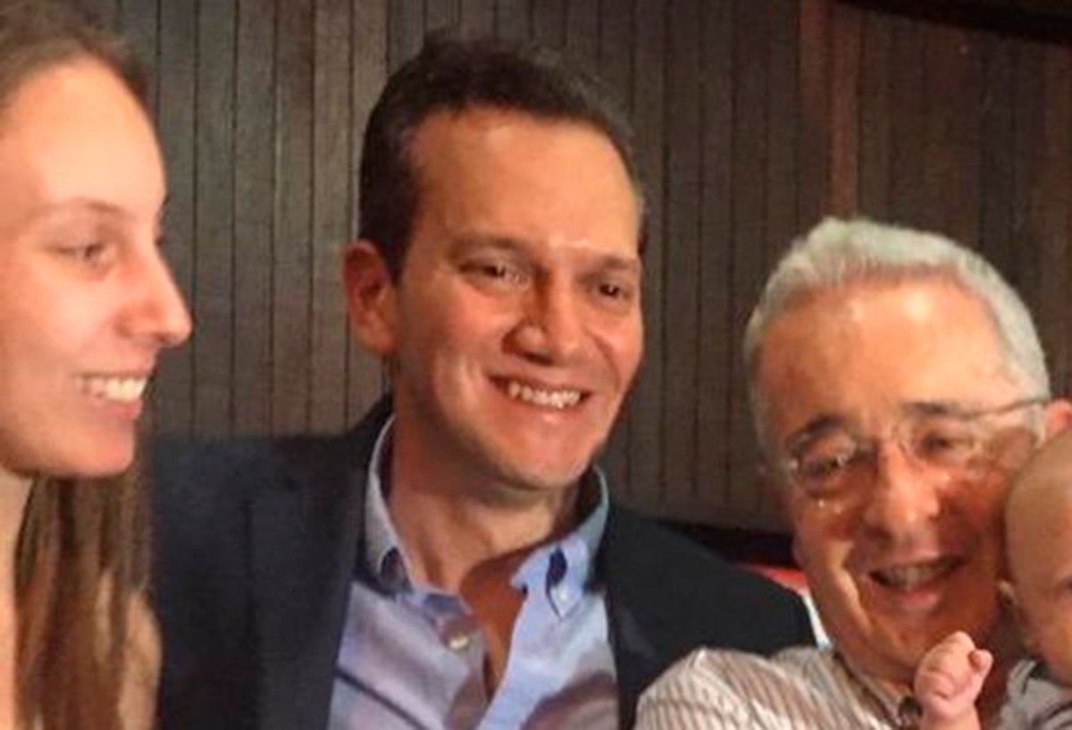 La foto familiar que desató los comentarios del senador Gustavo Petro