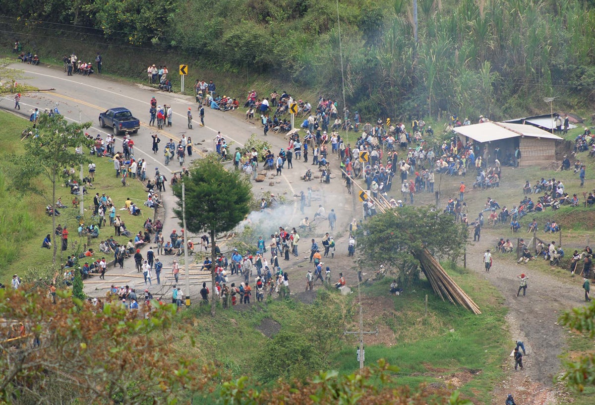 La Vía Panamericana, bloqueada en el marco de la minga indígena