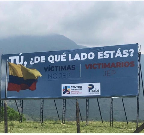 La pieza gráfica tiene los logos del Centro Democrático y de “Los Paolos”