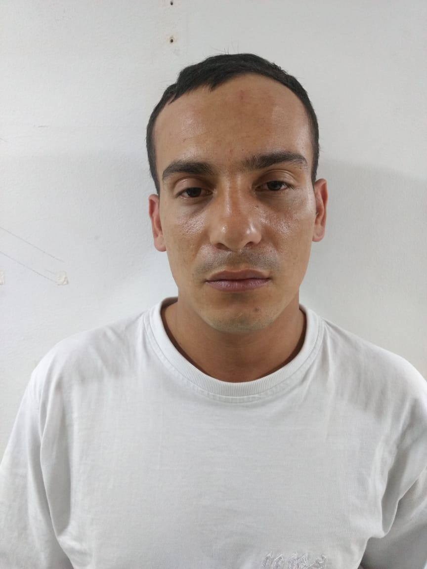 Sería uno de los presuntos responsables del asesinato de tres jóvenes