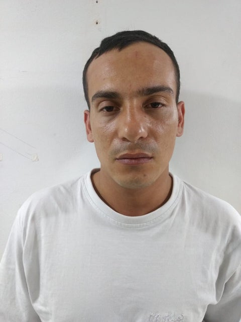 Sería uno de los presuntos responsables del asesinato de tres jóvenes
