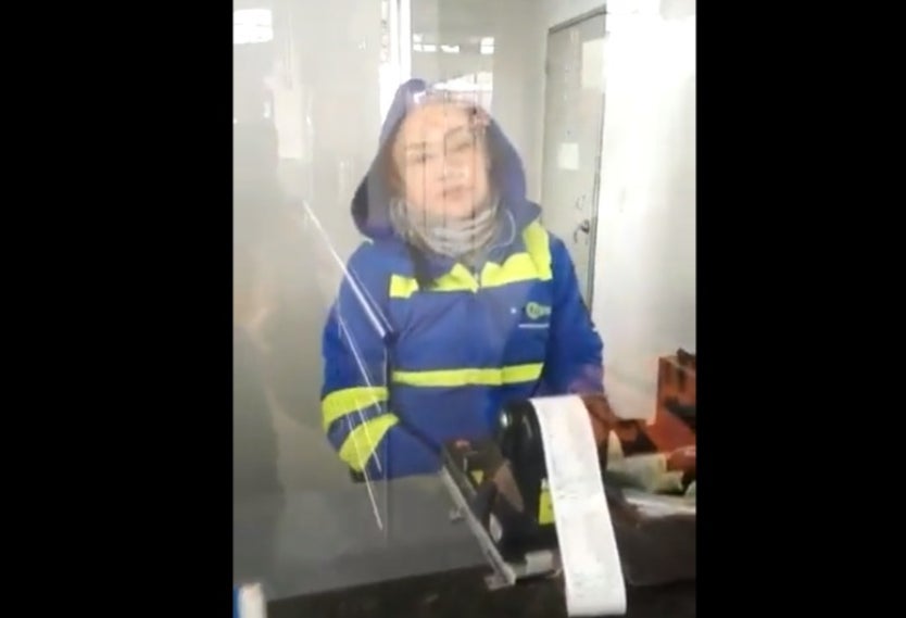 Cajera de Transmilenio