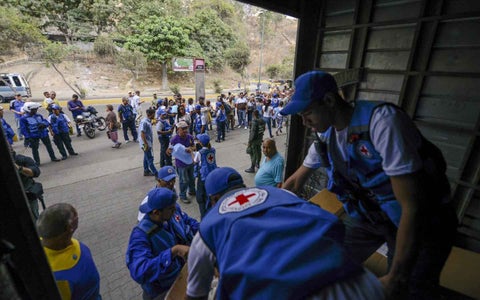 Cruz Roja, llevando ayudas humanitarias a Venezuela.
