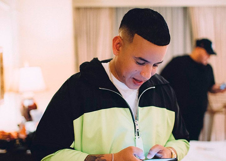 Daddy Yankee canta junto a Katy Perry