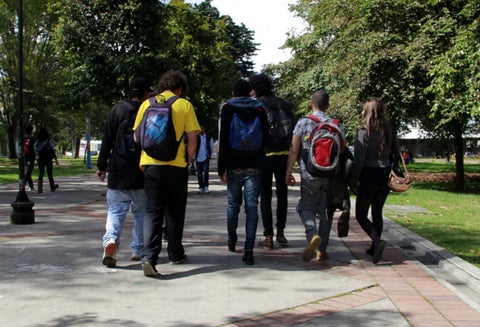 Estudiantes universitarios
