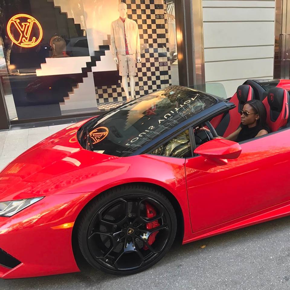 Fotos publicadas en redes sociales por Jenny Ambuila, hija de Ómar Ambuila