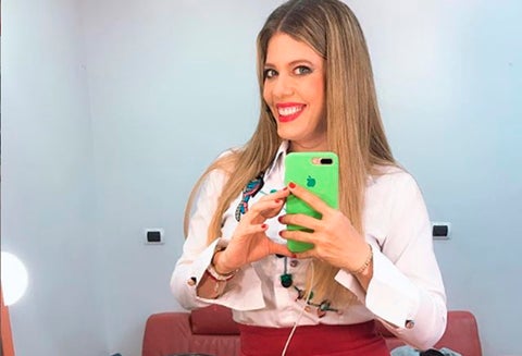 La actriz fue grabada por su amigo Julio Herrera mientras volaban en un avión.