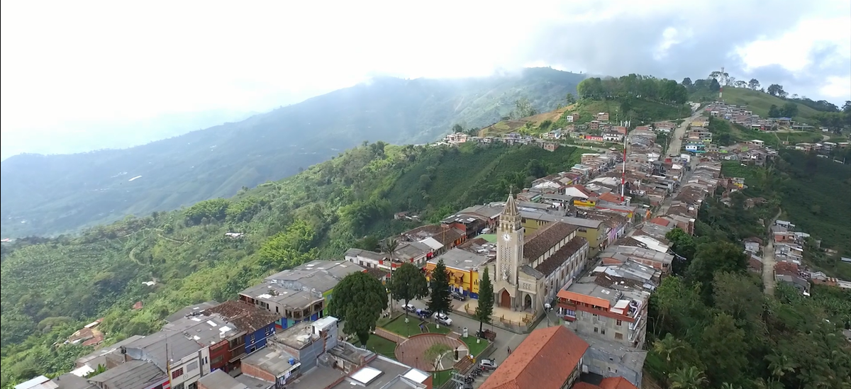 Policía confirma que no hay presencia de grupos armados en Caldas, ni provenientes de otras regiones de Colombia.