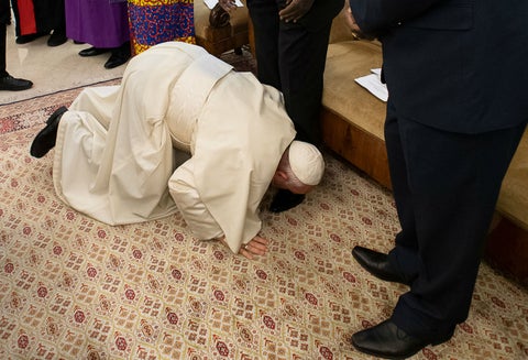 El papa Francisco en el Vaticano con el presidente Salva Kiir y el jefe rebelde Riek Machar, exenemigos llamados a gobernar juntos en Sudán del Sur