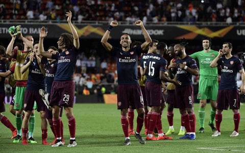 Arsenal aplastó al Valencia