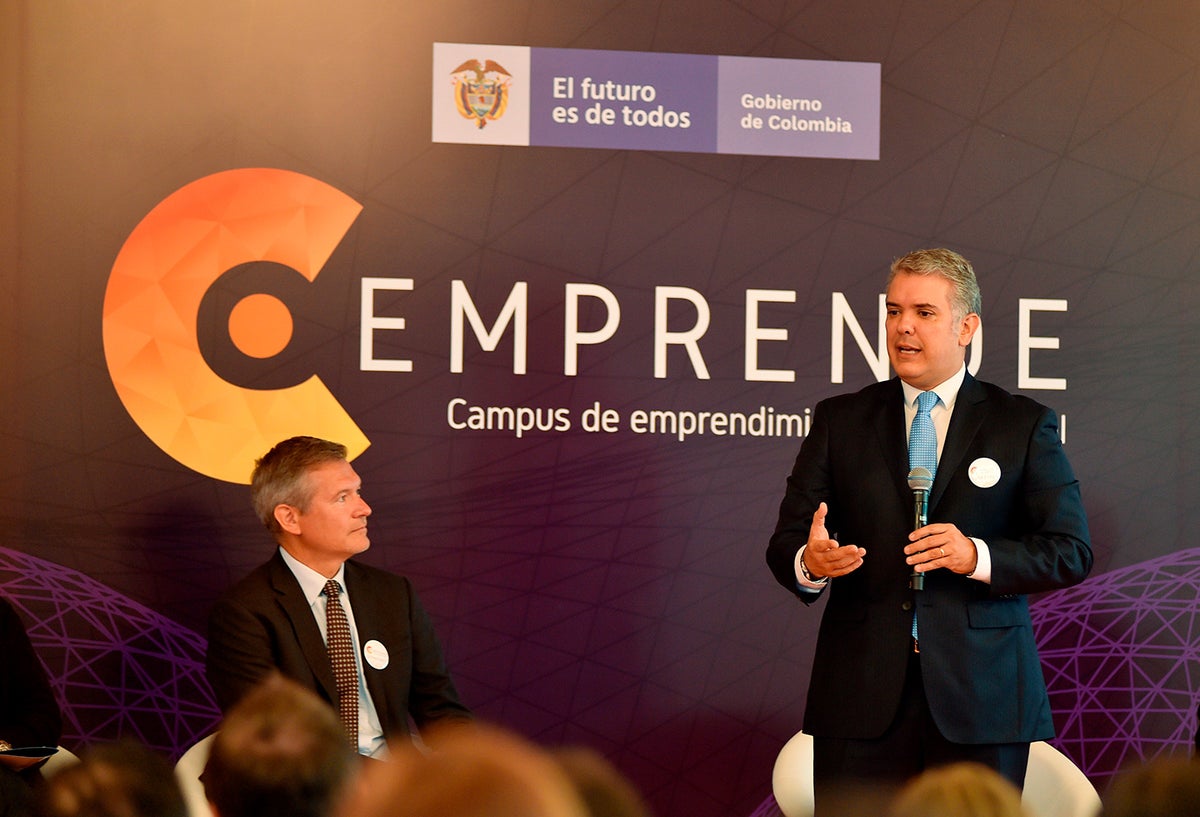 C Emprende, el programa presentado en Bogotá por el presidente Iván Duque