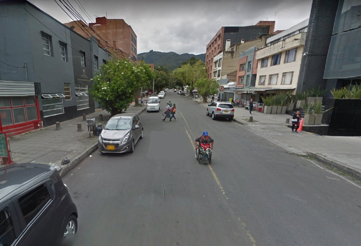 Calle 75 entre carrera 15 - 13