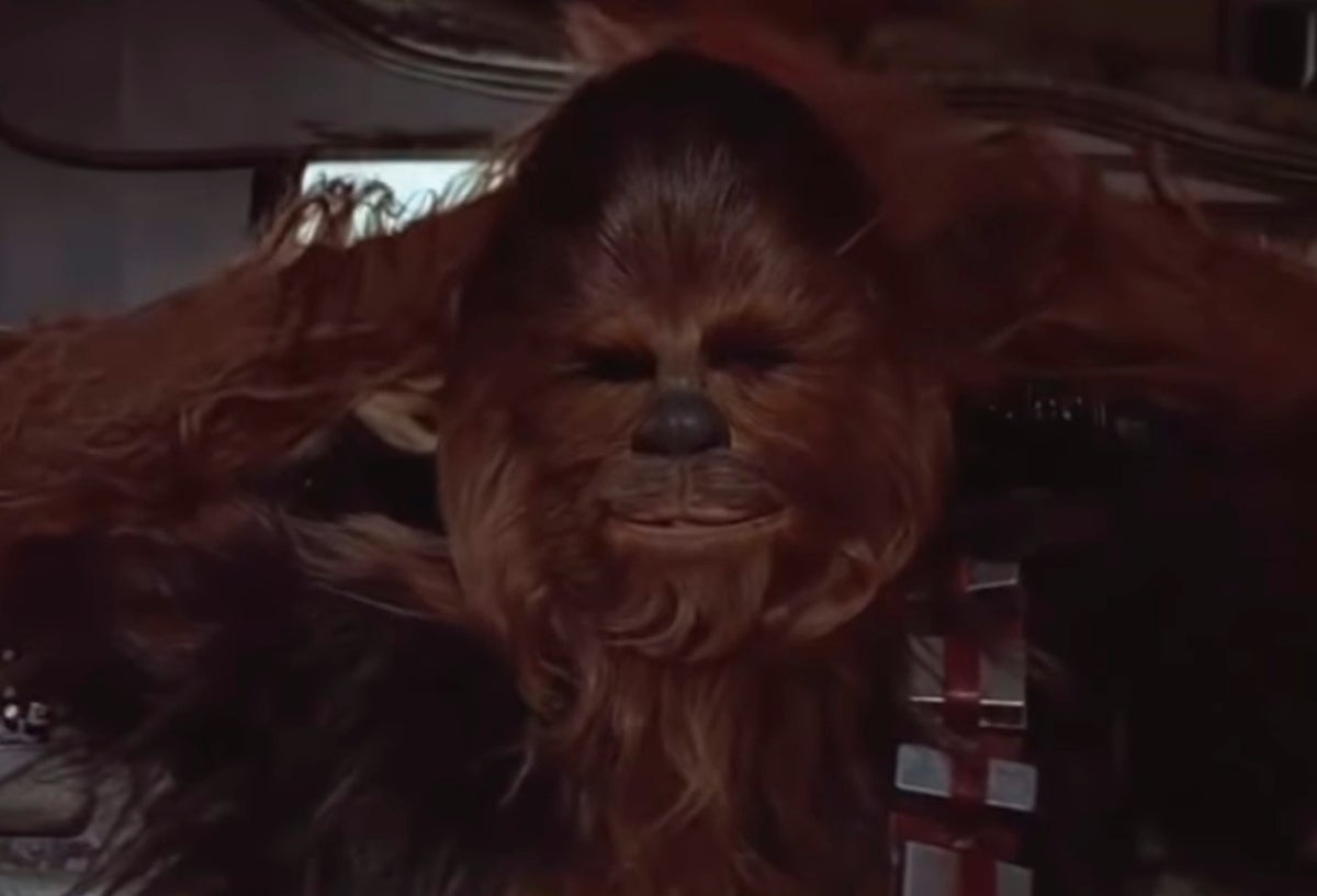 El actor original que le dio vida al personaje de Star Wars murió a la edad de 74 años.