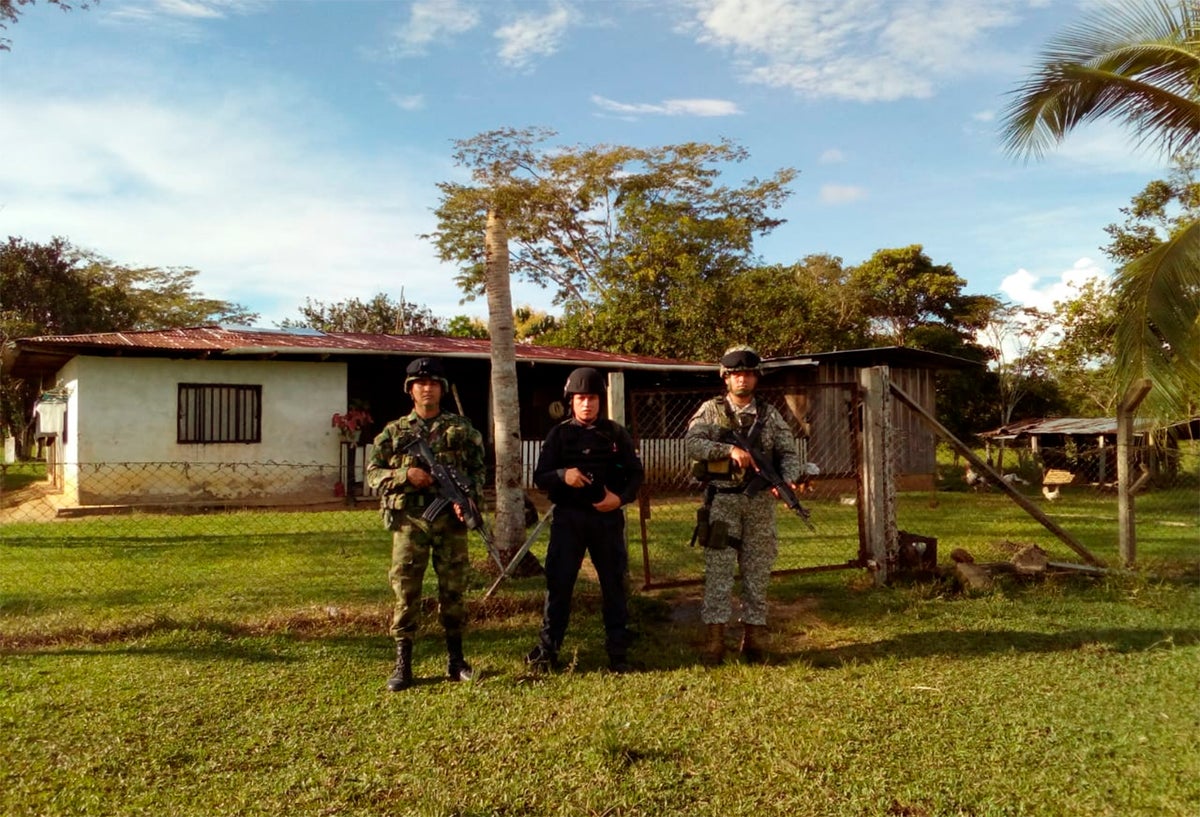 Autoridades tomando posesión en Caquetá de bienes del desaparecido Bloque Sur de las Farc