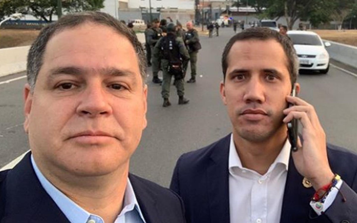 Luis Florido junto a Juan Guaidó