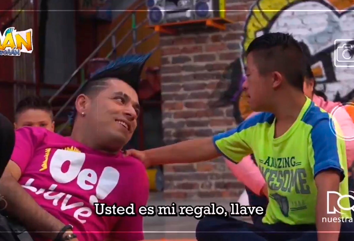 El actor disfrutó de un bonito momento con un niño especial que trabajó con él en el rodaje de un comercial.