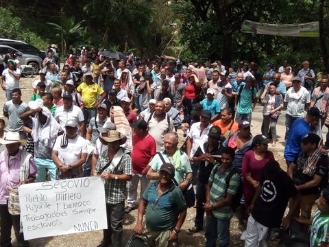 Entre los asegurados está el comandante de los bomberos del municipio