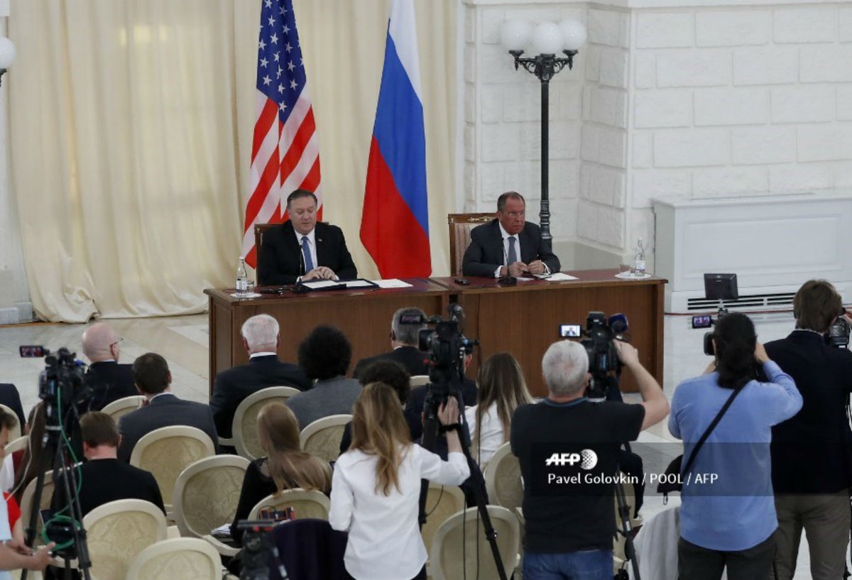 Mike Pompeo y Sergei Lavrov