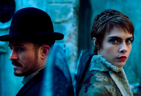 La serie fantástica es protagonizada por la famosa modelo y el reconocido artista.