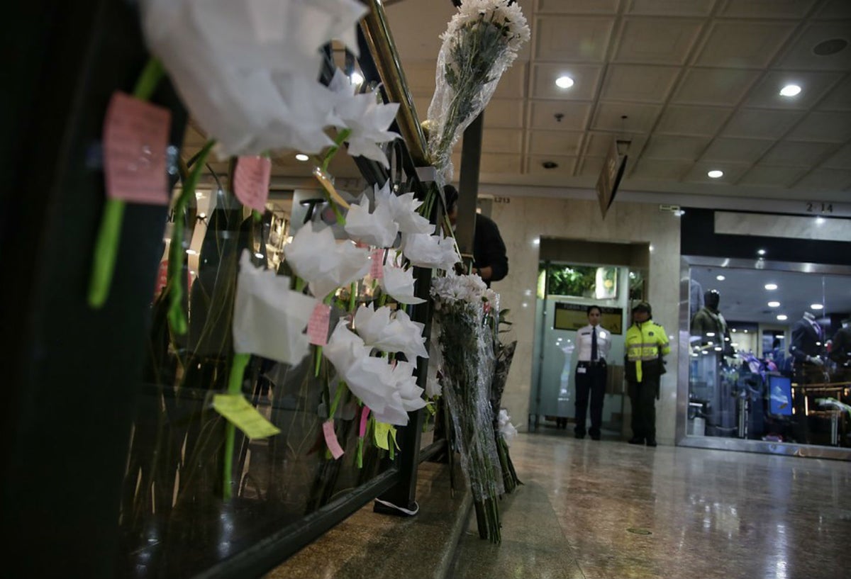 Atentado en Centro Comercial Andino