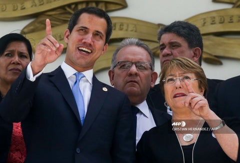 Juan Guaidó y Michelle Bachelet