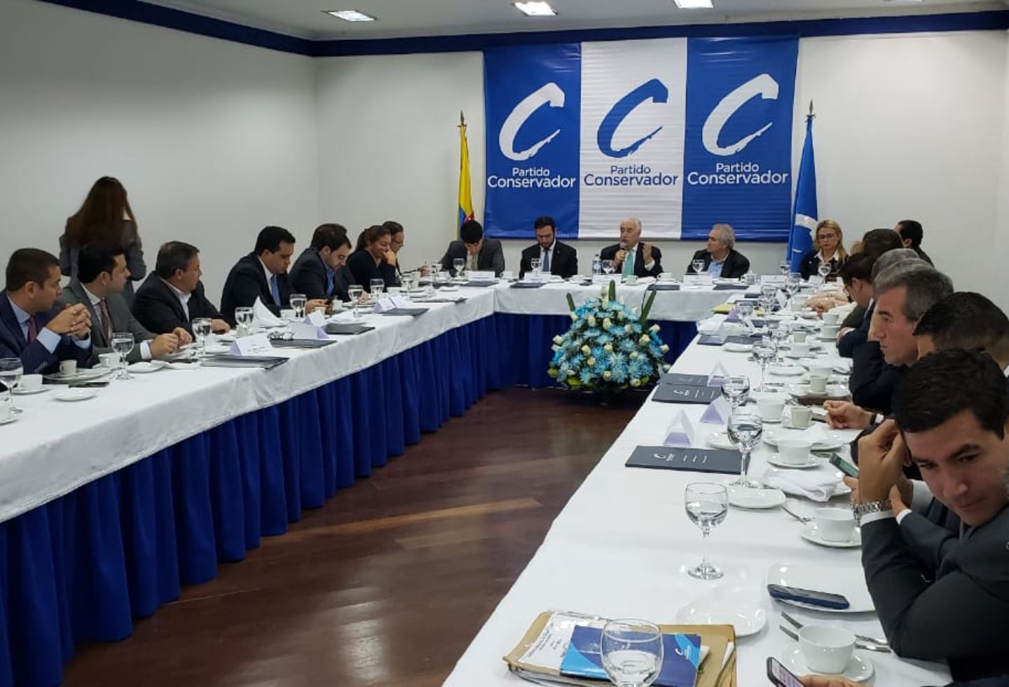 El expresidente Pastrana con el Partido Conservador.