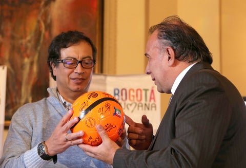 Gustavo Petro, el 10 de octubre de 2013 en Bogotá