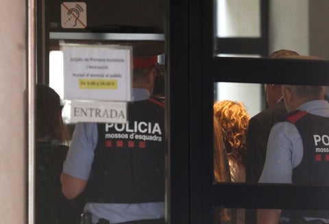 Shakira llegando a los juzgados de Esplugues de Llobregat, en inmediaciones de Barcelona