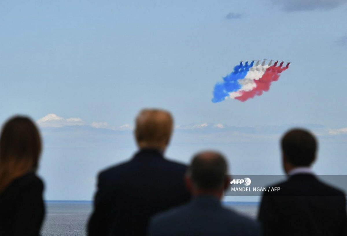 Donald Trump y Emmanuel Macron en homenaje al desembarco en Normandía