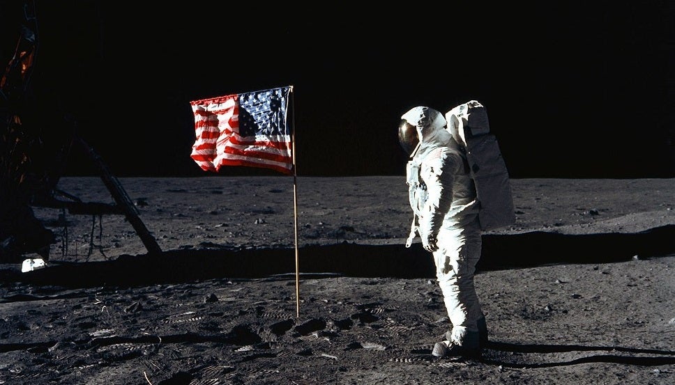 Neil Armstrong en la luna