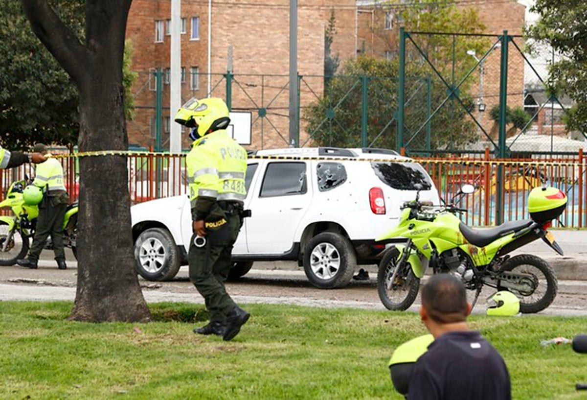 La Policía Metropolitana de Bogotá en labores de inspección en la capital