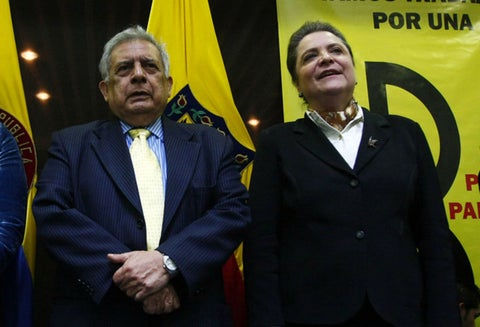Carlos Romero, esposo de Clara López