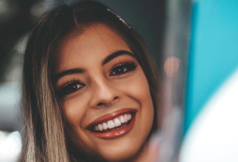 Daniela Legarda, hermana del cantante Legarda.