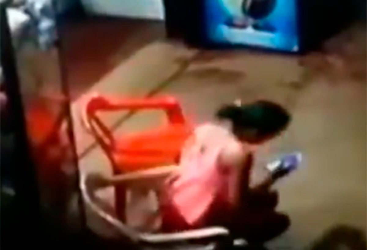 La niña Sharik Buitrago en una locación comercial de Guaviare, donde fue abordada por un sujeto