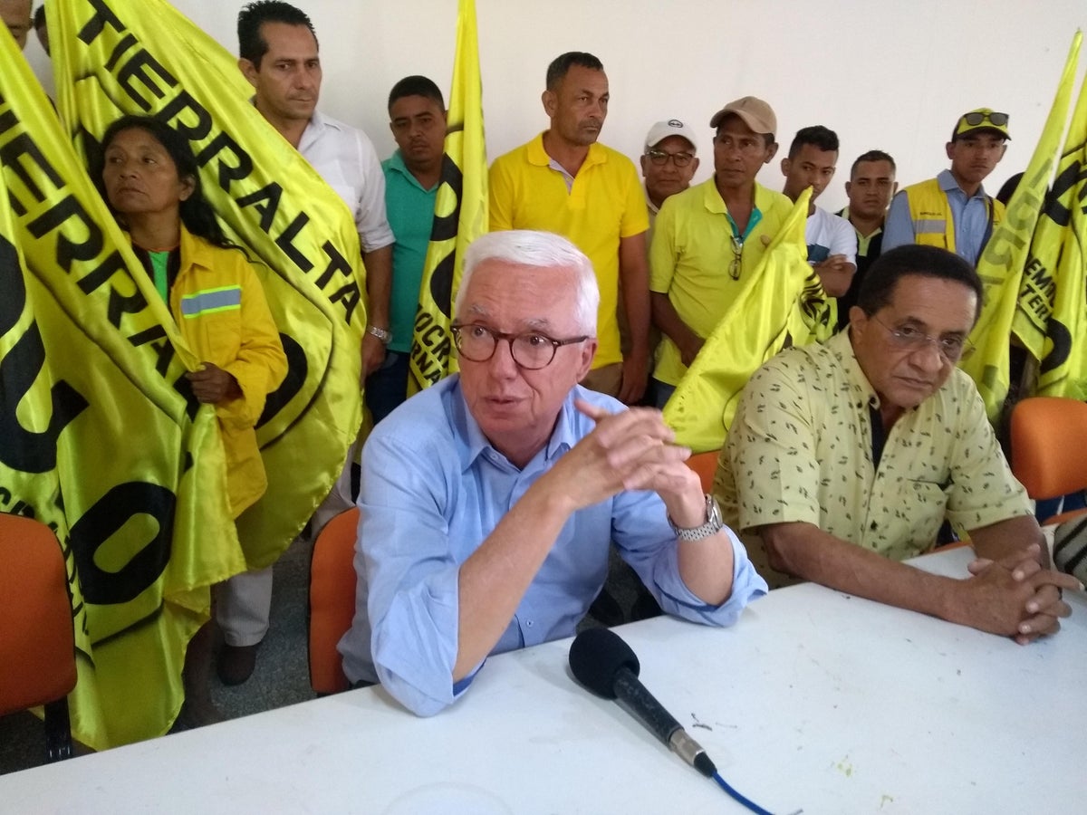 El senador Jorge Robledo se reúne con líderes del Polo Democrático en Montería