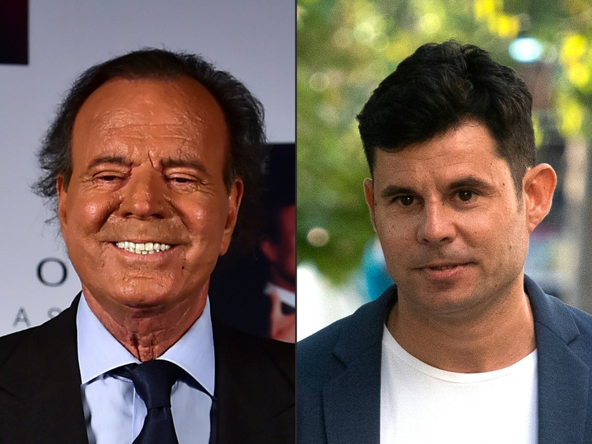 Julio Iglesias y su hijo Javier Santos
